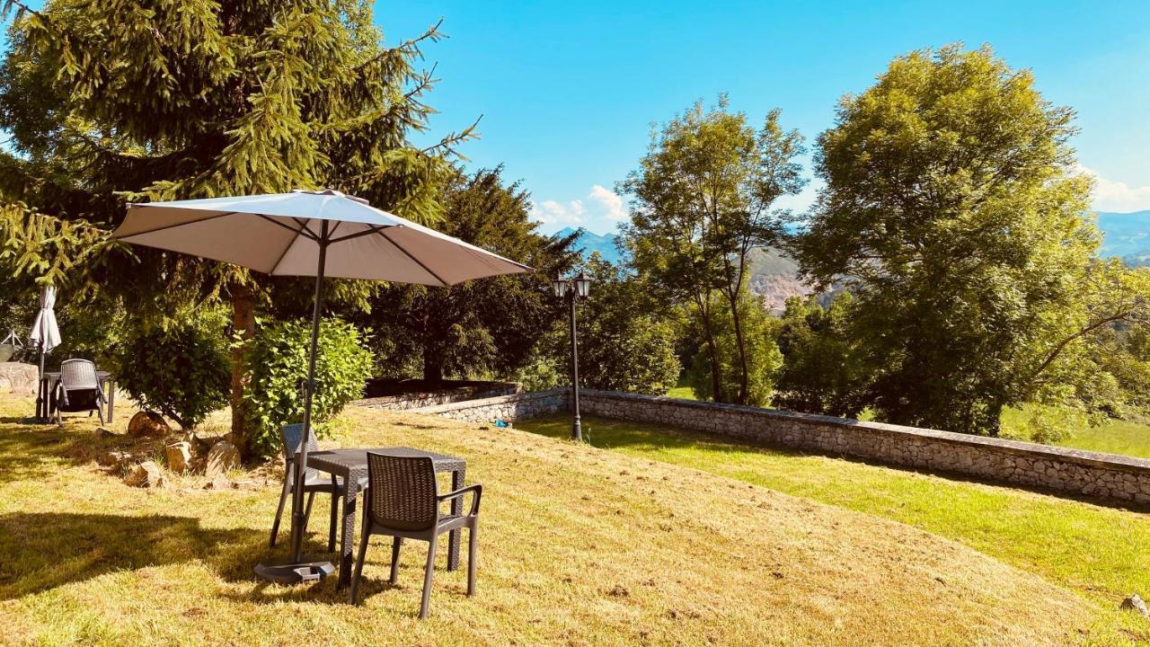 Apartamentos Rurales "Les Escueles De Collia" Esterno foto