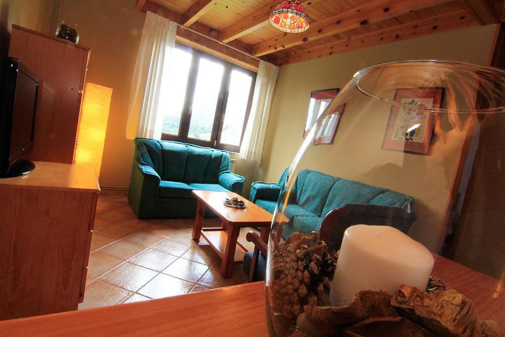 Apartamentos Rurales "Les Escueles De Collia" Camera foto