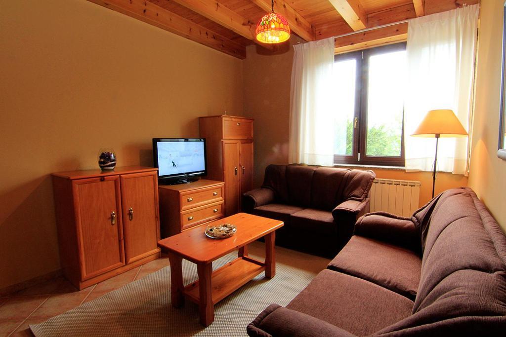 Apartamentos Rurales "Les Escueles De Collia" Esterno foto