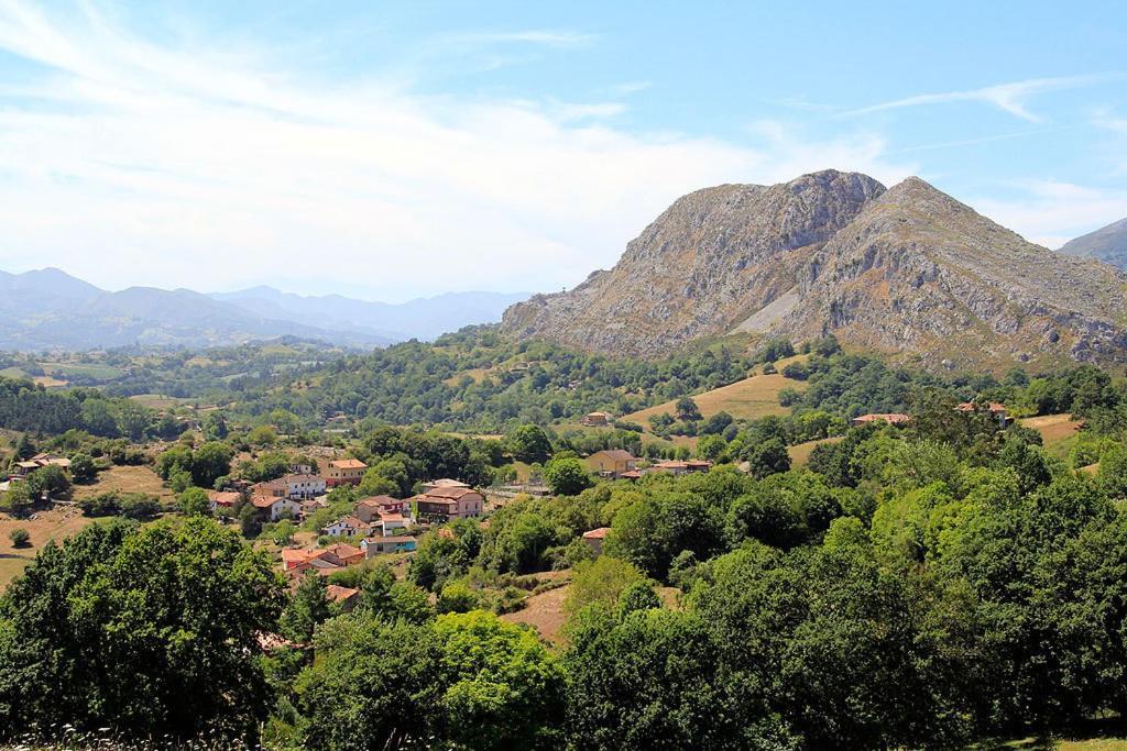 Apartamentos Rurales "Les Escueles De Collia" Esterno foto